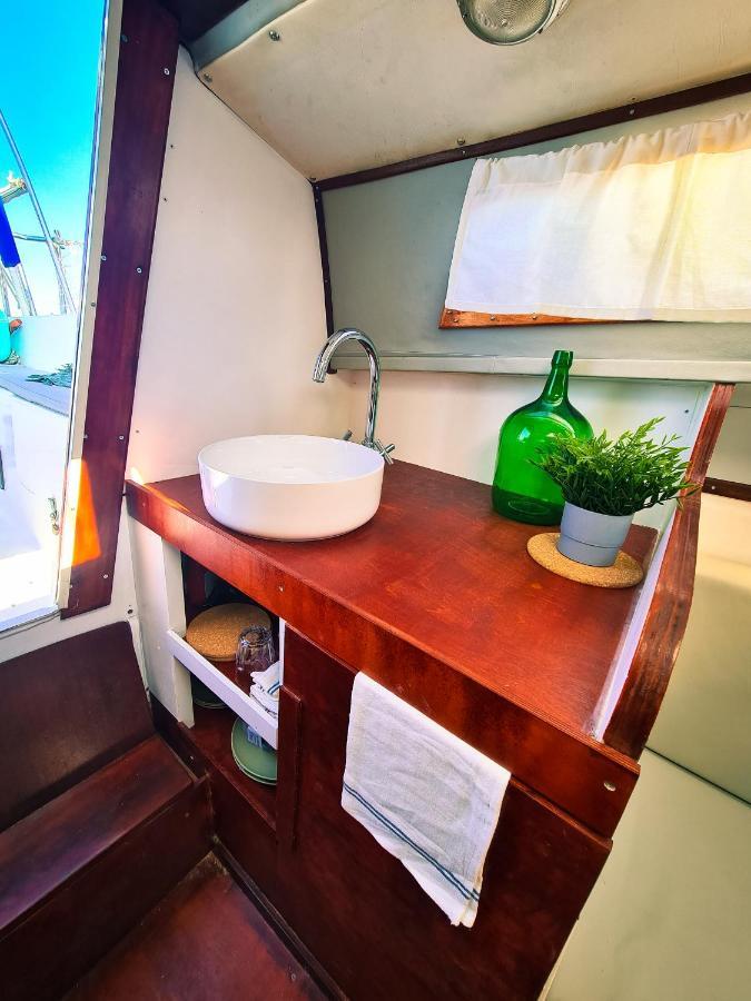 Sirius - Boat House Hotel Olhao Bagian luar foto